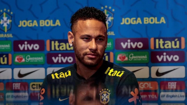 Neymar: Estoy feliz y a gusto en PSG, lo defenderé con uñas y dientes