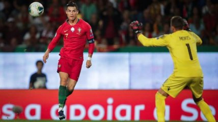 Cristiano Ronaldo realizó una obra de arte y quedó a un gol para alcanzar los 700 en su carrera