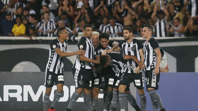 Botafogo de Leonardo Valencia volvió al triunfo en el Brasileirao