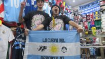 ¡Lo hizo otra vez! Hincha japonés de Boca Juniors viajó para estar en el clásico ante River Plate