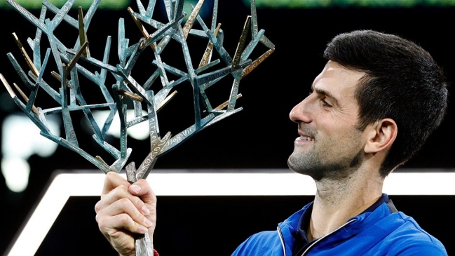 Llegó a 77 títulos: Revisa el palmarés de Novak Djokovic tras triunfar en París-Bercy