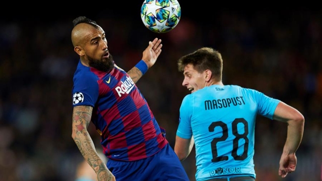 "Nunca da un balón por perdido": Así comentaron la extraña jugada de Arturo Vidal