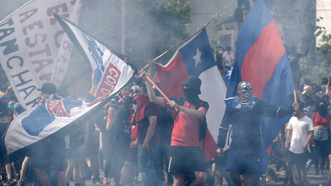 Las manifestaciones de las barras que se mostraron en contra del retorno del fútbol