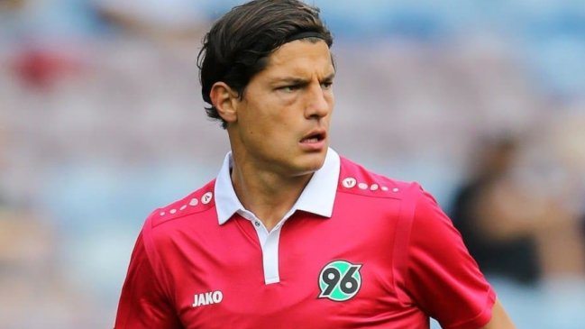 Miiko Albornoz fue titular en dura derrota de Hannover en la Bundesliga 2