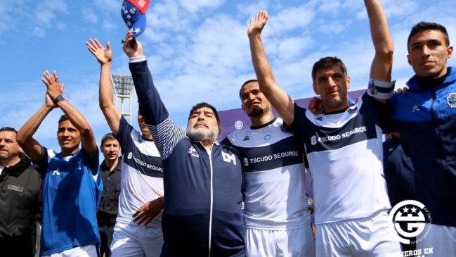Gimnasia de Diego Maradona goleó a Aldosivi y tomó un respiro en la liga argentina