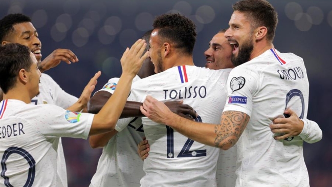 Francia consolidó su clasificación a la Eurocopa tras vencer a Albania