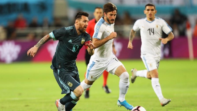 Argentina y Uruguay disputan un clásico sudamericano en Israel