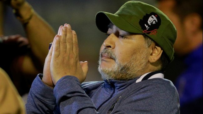 Presidente de Gimnasia confirmó fin del proceso de Diego Maradona