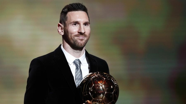 ¡Histórico! Lionel Messi recibió su sexto Balón de Oro y superó a Cristiano Ronaldo