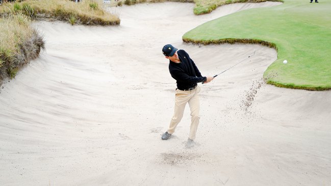 Tiger Woods le amargó el estreno a Joaquín Niemann en la Presidents Cup