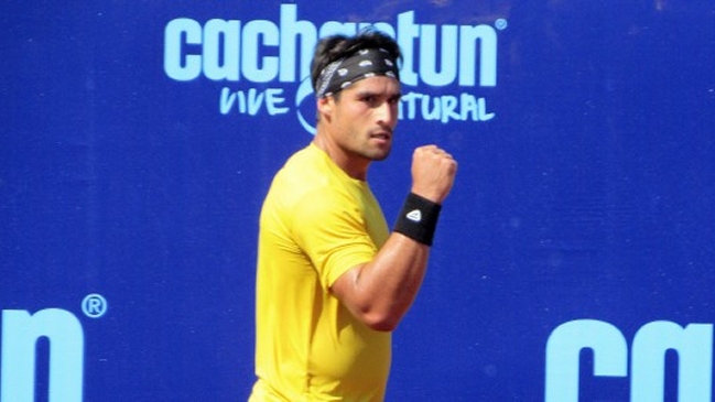 Michel Vernier se mantuvo firme y avanzó a semifinales en Santo Domingo