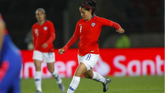 Karen Araya: Sebastián Moreno siempre se ha preocupado por el bien del fútbol femenino
