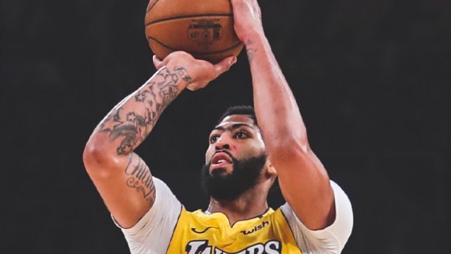 Los Ángeles Lakers mantuvieron su buena racha ante los Pelicans y siguen líderes del Oeste