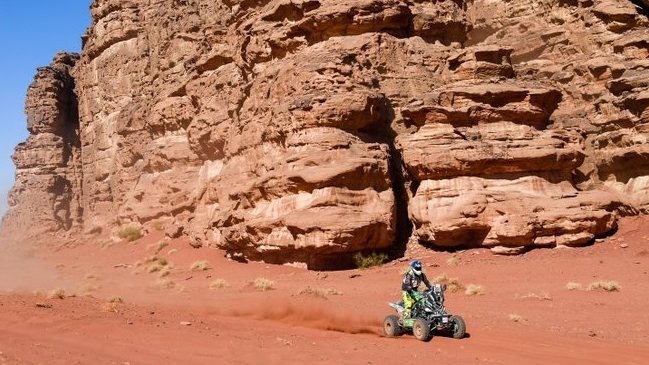 Chileno Giovanni Enrico abandonó el Dakar 2020 en la sexta etapa