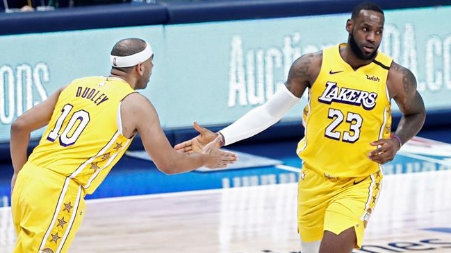LeBron James lideró victoria de Los Angeles Lakers sobre Dallas Mavericks