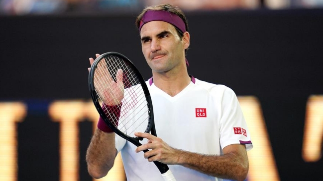 Roger Federer pasó por el quirófano y estará cuatro meses fuera de las canchas