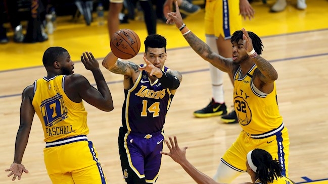 Los Angeles Lakers dio una exhibición ante un diezmado Golden State Warriors