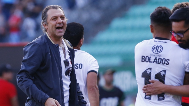 Aníbal Mosa viajó a Buenos Aires para buscar al nuevo técnico de Colo Colo