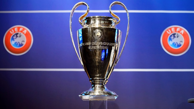 UEFA aplazó las finales de Champions y Europa League