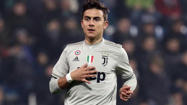 Paulo Dybala presumió de su colección de camisetas en Turín