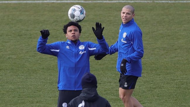FC Schalke 04 volvió a las prácticas manteniendo la distancia social