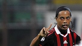 La curiosa anécdota de un argentino con Ronaldinho: Por favor, no me pegues más
