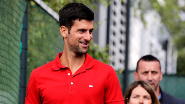 Novak Djokovic fue galardonado en Serbia por su contribución al país