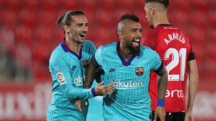 Arturo Vidal irrumpió con un certero cabezazo y abrió el marcador para Barcelona sobre Mallorca