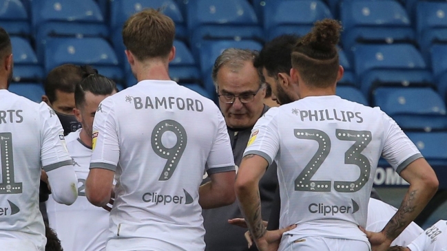 Leeds United de Marcelo Bielsa enfrenta a Luton en su lucha por el ascenso a la Premier League