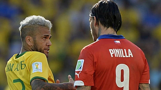 Pinilla acusó que Brasil usó "varias artimañas" para distraer a la Roja en el Mundial 2014