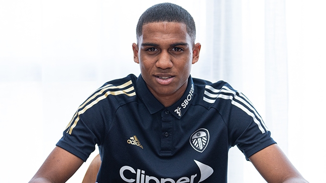 Leeds United sumó a joven lateral Cody Drameh