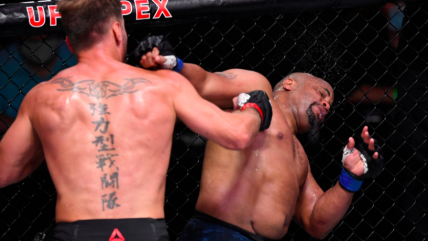 UFC: Las mejores acciones del triunfo de Miocic ante Cormier