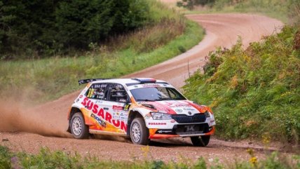 Emilio Fernández debió retirarse por problemas mecánicos en el primer día en el Rally de Estonia