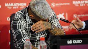 Ever Banega rompió en llanto al despedirse de Sevilla, "el club más importante" de su vida