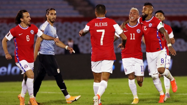 Alexis aumentó el registro como goleador histórico de la Roja e igualó a Forlán y Caicedo en Clasificatorias