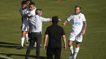 Johnny Herrera perdió un penal y Santiago Wanderers rescató igualdad frente a Everton