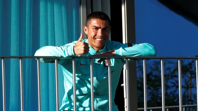Cristiano siguió el entrenamiento de Portugal desde el aislamiento de su habitación