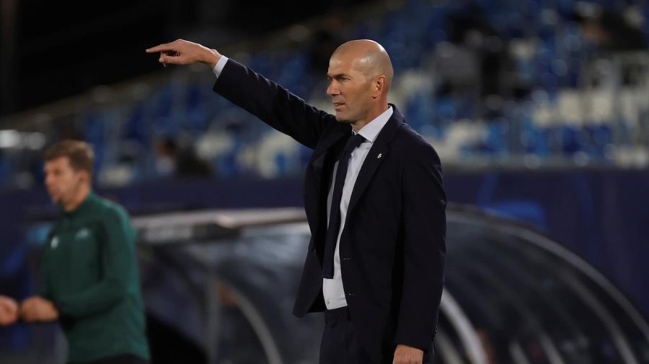 En España los dardos ya apuntan a Zidane y suena Raúl como su reemplazante