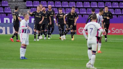 Alavés acrecentó el complicado momento de Valladolid de Orellana en la liga española