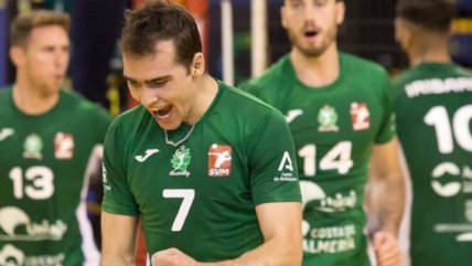 Esteban Villarreal festejó en la Liga de Vóleibol de España
