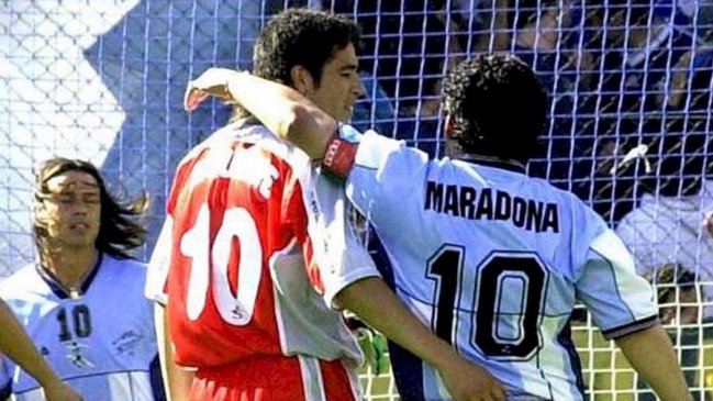 Juan Román Riquelme: Nadie jugó a la pelota como Maradona, gracias Diego