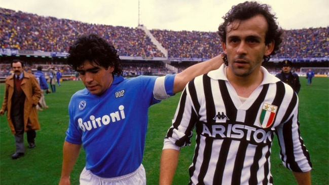 Platini: Todos los que estaban alrededor de Maradona se aprovecharon y no lo ayudaron