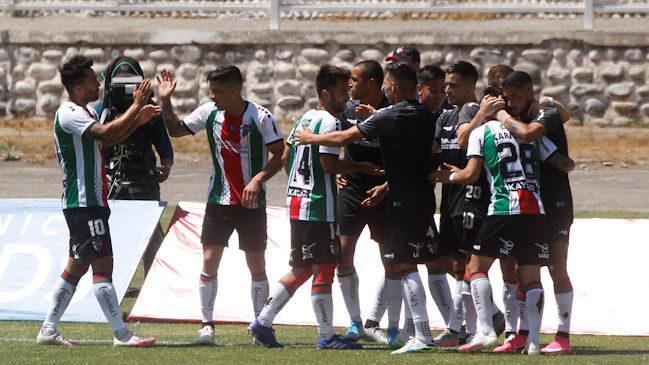 Palestino frenó con remontada a Unión La Calera y tomó un respiro al trepar en la tabla