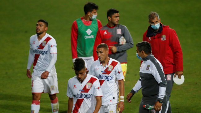 Siguen los positivos por Covid-19 en el fútbol chileno: Curicó Unido informó sobre dos nuevos casos