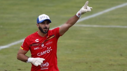 Johnny Herrera fue figura en el regreso de Everton al triunfo