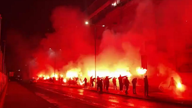 El ferviente festejo de los hinchas de Rangers tras ganar el "Old Firm" a Celtic