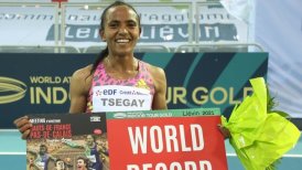 La etíope Gudaf Tsegay rompió el récord mundial de 1.500 metros planos en pista cubierta