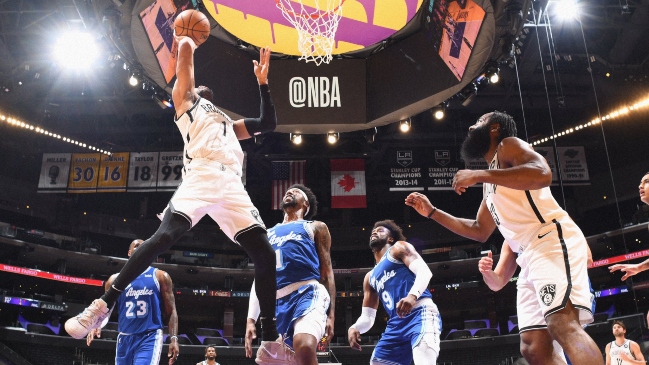 Los Nets avisaron a los Lakers con triunfo en el Stapless Center
