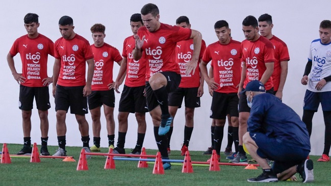 Selección paraguaya inició microciclo con miras al duelo contra la Roja