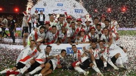 "Sólido en la marca": Prensa argentina llenó de elogios a Paulo Díaz tras la Supercopa